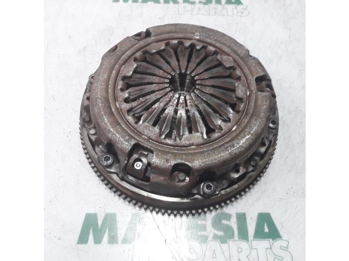 Gebrauchte Schwungrad Peugeot 207/207+ (WA/WC/WM) 1.4 16V VTi Preis € 75,00 Margenregelung angeboten von Maresia Parts