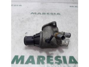 Gebrauchte Thermostatgehäuse Fiat Multipla (186) 1.9 JTD 105 SX,ELX Preis € 50,00 Margenregelung angeboten von Maresia Parts
