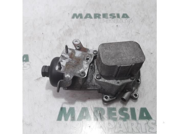 Gebrauchte Ölfilterhalter Peugeot 3008 I (0U/HU) 1.6 HDiF 16V Preis € 50,00 Margenregelung angeboten von Maresia Parts