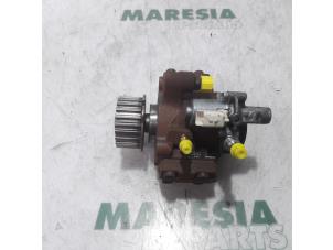 Used Mechanical fuel pump Peugeot 3008 I (0U/HU) 1.6 HDiF 16V Price € 183,75 Margin scheme offered by Maresia Parts