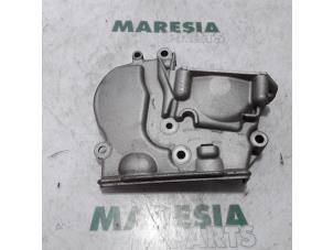 Używane Obudowa rozrzadu Renault Laguna II (BG) 1.8 16V Cena € 25,00 Procedura marży oferowane przez Maresia Parts
