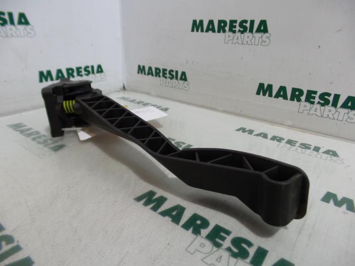 Begagnade Gaspedalsensor Citroen C3 (FC/FL/FT) 1.4 16V Pris € 25,00 Marginaltabell erbjuds av Maresia Parts