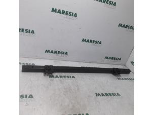 Used Radiator bar Fiat Doblo Cargo (263) 1.3 MJ 16V DPF Euro 5 Price € 42,35 Inclusive VAT offered by Maresia Parts