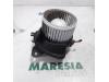 Heating and ventilation fan motor from a Fiat Doblo Cargo (263) 1.3 MJ 16V DPF Euro 5 2011