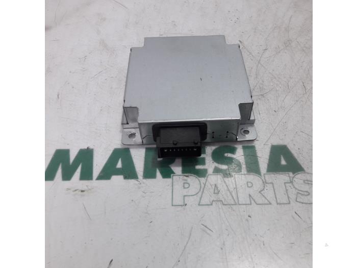 Używane Modul radiowy Fiat Doblo Cargo (263) 1.3 MJ 16V DPF Euro 5 Cena € 24,20 Z VAT oferowane przez Maresia Parts