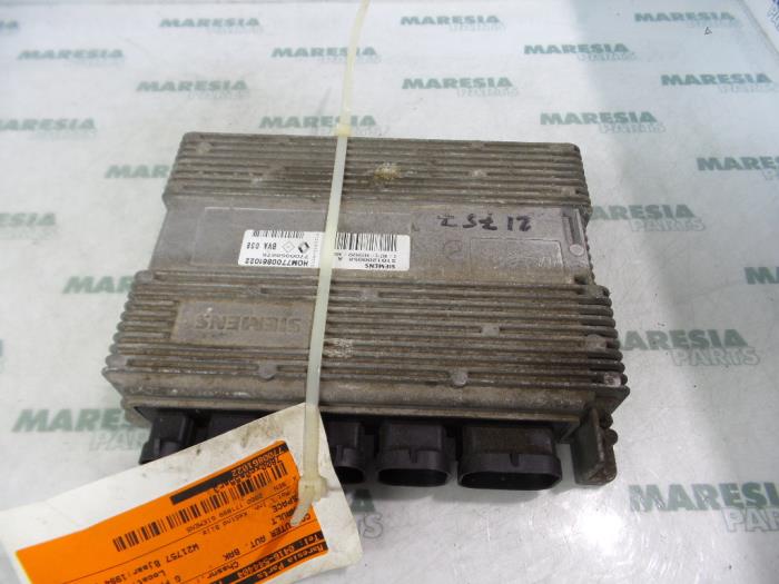 Used Automatic gearbox computer Renault Espace (J/S6) 2.2 i Price € 50,00 Margin scheme offered by Maresia Parts