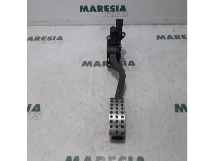 Gaspedalposition Sensor van een Alfa Romeo GT (937) 1.9 JTD 16V Multijet 2007