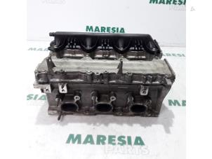 Używane Glowica cylindra Peugeot 607 (9D/U) 2.9 V6 24V Cena € 210,00 Procedura marży oferowane przez Maresia Parts