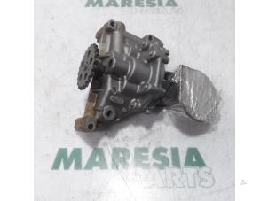 Used Oil pump Peugeot 207/207+ (WA/WC/WM) 1.6 16V Price € 50,00 Margin scheme offered by Maresia Parts