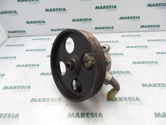 Usagé Pompe de direction Peugeot Partner Combispace 1.8 Prix € 90,75 Prix TTC proposé par Maresia Parts