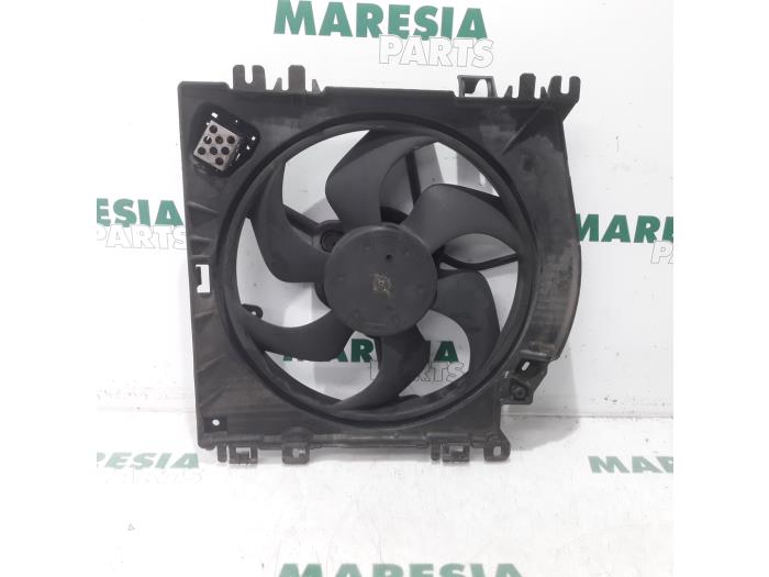 Używane Silnik wentylatora Renault Modus/Grand Modus (JP) 1.5 dCi 80 Cena € 39,95 Procedura marży oferowane przez Maresia Parts