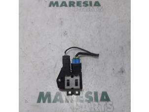 Used Cooling fan resistor Peugeot RCZ (4J) 1.6 16V THP Price € 20,00 Margin scheme offered by Maresia Parts