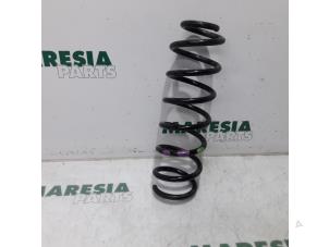 Used Rear coil spring Renault Scénic III (JZ) 1.2 16V TCe 115 Energy Price € 35,00 Margin scheme offered by Maresia Parts