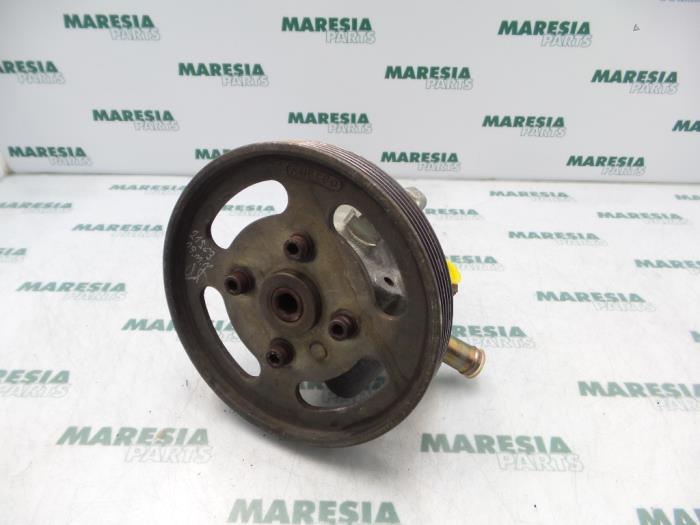 Usagé Pompe de direction Citroen ZX 1.4i Aura,Avantage,Familiale,Reflex Prix € 35,00 Règlement à la marge proposé par Maresia Parts