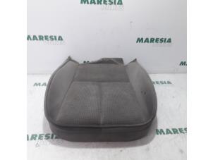 Used Seat upholstery, left Peugeot 407 SW (6E) 2.0 HDiF 16V Price € 50,00 Margin scheme offered by Maresia Parts