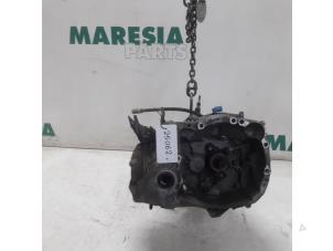 Used Gearbox Renault Clio III (BR/CR) 1.2 16V 75 Price € 189,00 Margin scheme offered by Maresia Parts