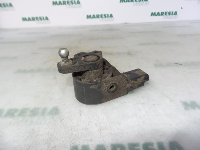 Używane Silnik reflektora Citroen C5 II Break (RE) 2.0 HDiF 16V Cena € 35,00 Procedura marży oferowane przez Maresia Parts