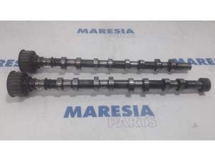 Used Camshaft Renault Espace (JK) 2.2 dCi 150 16V Grand Espace Price € 105,00 Margin scheme offered by Maresia Parts