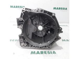 Used Gearbox casing Peugeot 407 (6D) 1.6 HDi 16V Price € 60,00 Margin scheme offered by Maresia Parts