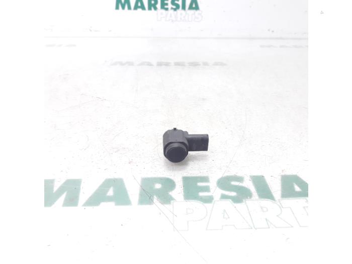 Usados Sensor PDC Renault Megane II (BM/CM) 1.6 16V Precio € 25,00 Norma de margen ofrecido por Maresia Parts