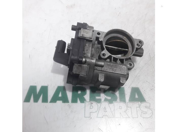 Usagé Boitier papillon Alfa Romeo 159 (939AX) 1.9 JTDm 16V Prix € 79,00 Règlement à la marge proposé par Maresia Parts