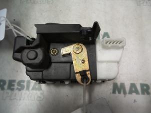 Used Rear door lock mechanism 4-door, left Peugeot 607 (9D/U) 2.2 HDi 16V FAP Price € 25,00 Margin scheme offered by Maresia Parts
