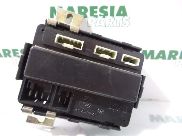 Used Computer, miscellaneous Alfa Romeo 166 2.0 Twin Spark 16V Price € 105,00 Margin scheme offered by Maresia Parts