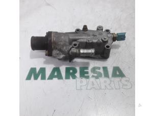 Used Thermostat housing Peugeot 206 CC (2D) 1.6 16V Price € 40,00 Margin scheme offered by Maresia Parts