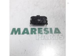 Used Rain sensor Fiat Scudo (270) 2.0 D Multijet Price € 48,40 Inclusive VAT offered by Maresia Parts