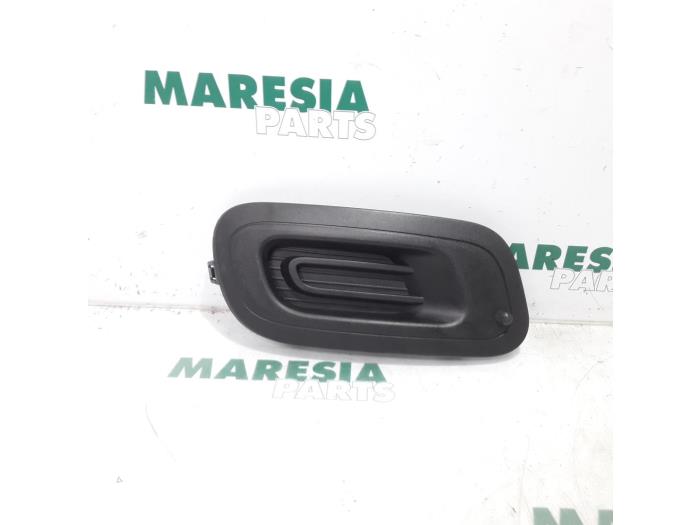 Begagnade Grill Fiat Panda (312) 0.9 TwinAir 65 Pris € 25,00 Marginaltabell erbjuds av Maresia Parts