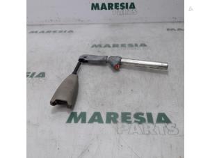 Used Seatbelt tensioner, left Renault Espace (JK) 2.0 dCi 16V 150 FAP Price € 35,00 Margin scheme offered by Maresia Parts