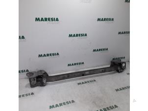 Used Radiator bar Renault Espace (JK) 2.0 dCi 16V 150 FAP Price € 60,00 Margin scheme offered by Maresia Parts