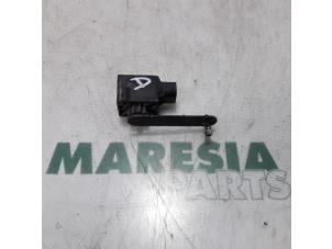 Used Headlight motor Renault Espace (JK) 2.0 dCi 16V 150 FAP Price € 60,00 Margin scheme offered by Maresia Parts