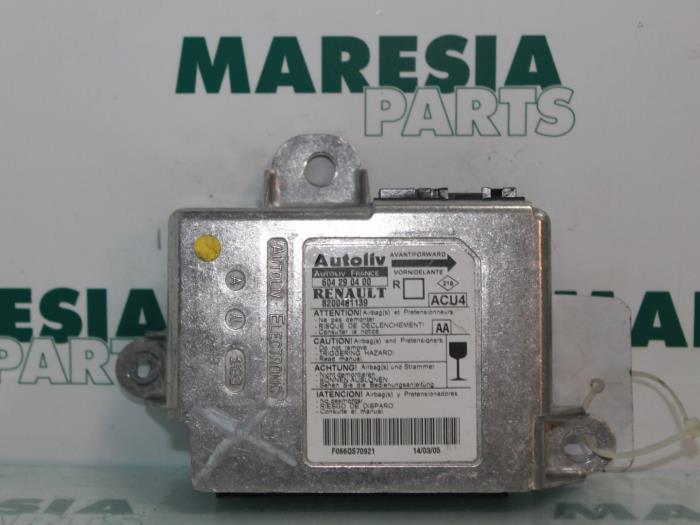 Airbag Module from a Renault Grand Scénic II (JM) 2.0 16V 2005