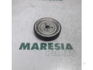 Usagé Pompe à eau Peugeot 207/207+ (WA/WC/WM) 1.4 16V VTi Prix € 25,00 Règlement à la marge proposé par Maresia Parts