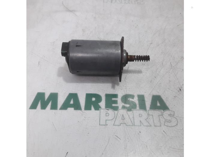 Gebrauchte Nockenwelle Verstellung Peugeot 207/207+ (WA/WC/WM) 1.4 16V VTi Preis € 40,00 Margenregelung angeboten von Maresia Parts