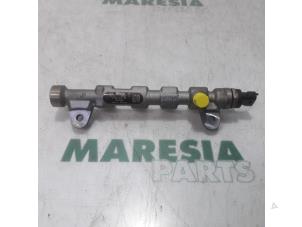 Used Fuel injector nozzle Fiat Doblo Cargo (263) 1.6 D Multijet Price € 90,75 Inclusive VAT offered by Maresia Parts