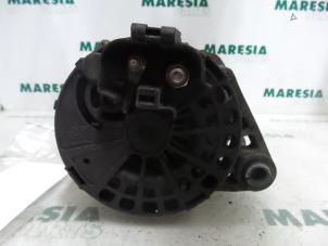 Dynamo d'un Fiat Doblo (223A/119) 1.9 JTD 2004