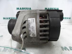 Dynamo d'un Fiat Doblo (223A/119) 1.9 JTD 2004