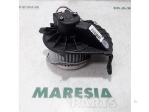 Gebrauchte Heizung Belüftungsmotor Renault Master IV (MA/MB/MC/MD/MH/MF/MG/MH) 2.3 dCi 16V Preis € 48,40 Mit Mehrwertsteuer angeboten von Maresia Parts