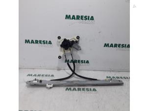 Used Window mechanism 2-door, front right Renault Master IV (MA/MB/MC/MD/MH/MF/MG/MH) 2.3 dCi 16V Price € 90,75 Inclusive VAT offered by Maresia Parts