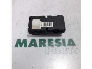Used Tyre pressure module Peugeot 407 SW (6E) 2.0 HDiF 16V Price € 75,00 Margin scheme offered by Maresia Parts