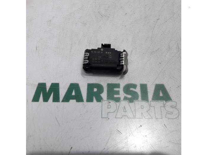 Begagnade Regnsensor Peugeot 407 SW (6E) 2.0 HDiF 16V Pris € 60,00 Marginaltabell erbjuds av Maresia Parts