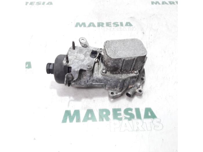 Gebrauchte Ölfilterhalter Citroen C4 Picasso (3D/3E) 1.6 e-HDi 115 Preis € 50,00 Margenregelung angeboten von Maresia Parts