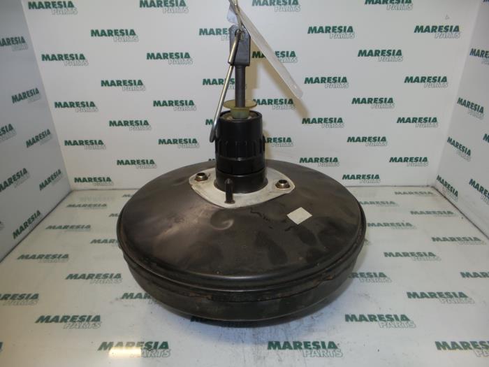Usagé Servo frein Renault Scénic II (JM) 1.6 16V Prix € 40,00 Règlement à la marge proposé par Maresia Parts