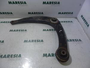 Used Front lower wishbone, left Peugeot 307 (3A/C/D) 1.6 16V Price € 25,00 Margin scheme offered by Maresia Parts
