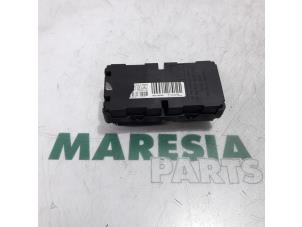 Used Tyre pressure module Peugeot 407 SW (6E) 2.2 16V Price € 50,00 Margin scheme offered by Maresia Parts