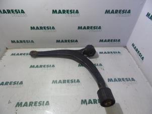 Used Front lower wishbone, left Peugeot 607 (9D/U) 2.0 16V Price € 35,00 Margin scheme offered by Maresia Parts