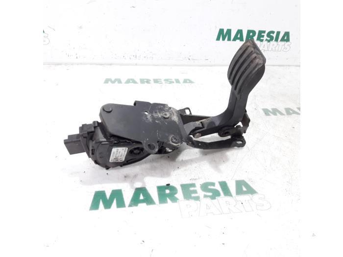 Begagnade Gaspedalsensor Fiat Scudo (270) 2.0 D Multijet Pris € 72,60 Inklusive moms erbjuds av Maresia Parts