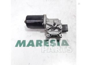 Used Front wiper motor Fiat Scudo (270) 2.0 D Multijet Price € 48,40 Inclusive VAT offered by Maresia Parts